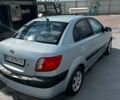 Серый Киа Рио, объемом двигателя 1.4 л и пробегом 180 тыс. км за 4200 $, фото 1 на Automoto.ua