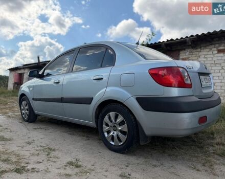 Серый Киа Рио, объемом двигателя 1.4 л и пробегом 240 тыс. км за 3250 $, фото 6 на Automoto.ua