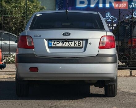 Сірий Кіа Ріо, об'ємом двигуна 1.4 л та пробігом 167 тис. км за 4499 $, фото 4 на Automoto.ua