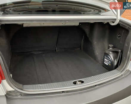 Серый Киа Рио, объемом двигателя 1.4 л и пробегом 179 тыс. км за 3999 $, фото 23 на Automoto.ua