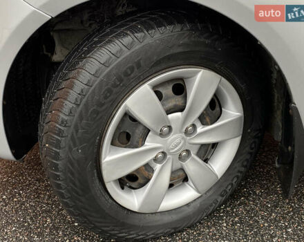 Серый Киа Рио, объемом двигателя 1.4 л и пробегом 179 тыс. км за 4250 $, фото 9 на Automoto.ua