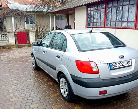 Сірий Кіа Ріо, об'ємом двигуна 1.4 л та пробігом 30000 тис. км за 4000 $, фото 2 на Automoto.ua