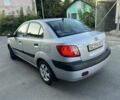 Сірий Кіа Ріо, об'ємом двигуна 1.4 л та пробігом 334 тис. км за 3550 $, фото 2 на Automoto.ua