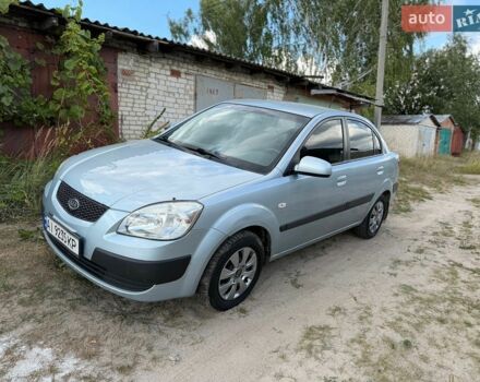Серый Киа Рио, объемом двигателя 1.4 л и пробегом 240 тыс. км за 3250 $, фото 1 на Automoto.ua