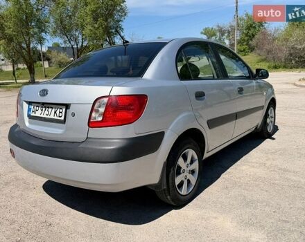 Серый Киа Рио, объемом двигателя 1.4 л и пробегом 242 тыс. км за 3600 $, фото 9 на Automoto.ua