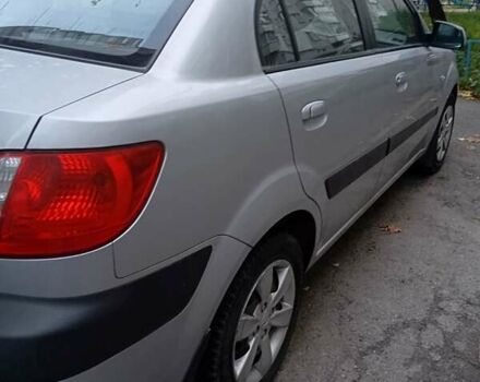Серый Киа Рио, объемом двигателя 1.4 л и пробегом 232 тыс. км за 3200 $, фото 10 на Automoto.ua