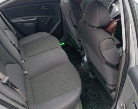 Сірий Кіа Ріо, об'ємом двигуна 1.4 л та пробігом 310 тис. км за 3800 $, фото 12 на Automoto.ua