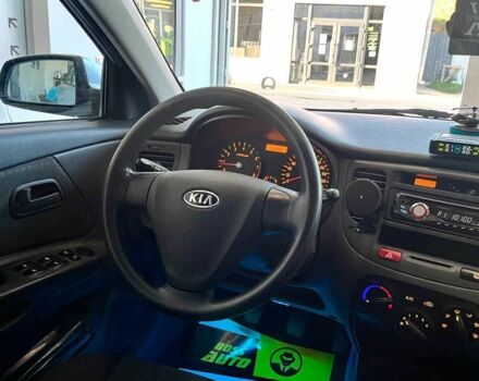 Сірий Кіа Ріо, об'ємом двигуна 1.4 л та пробігом 93 тис. км за 5600 $, фото 21 на Automoto.ua