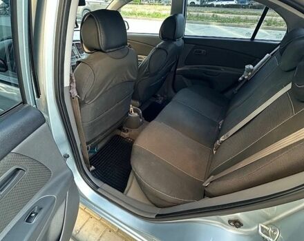 Серый Киа Рио, объемом двигателя 1.4 л и пробегом 135 тыс. км за 5900 $, фото 7 на Automoto.ua