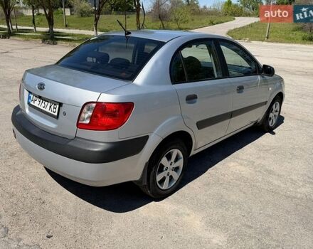 Серый Киа Рио, объемом двигателя 1.4 л и пробегом 242 тыс. км за 3600 $, фото 10 на Automoto.ua