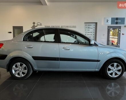 Серый Киа Рио, объемом двигателя 1.4 л и пробегом 93 тыс. км за 5600 $, фото 7 на Automoto.ua