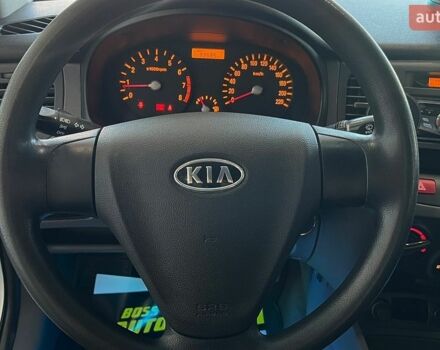 Серый Киа Рио, объемом двигателя 1.4 л и пробегом 93 тыс. км за 5600 $, фото 12 на Automoto.ua