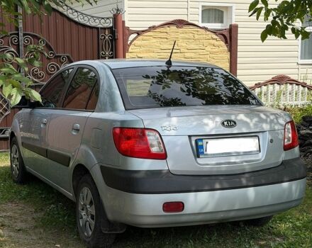 Сірий Кіа Ріо, об'ємом двигуна 1.4 л та пробігом 240 тис. км за 3350 $, фото 3 на Automoto.ua