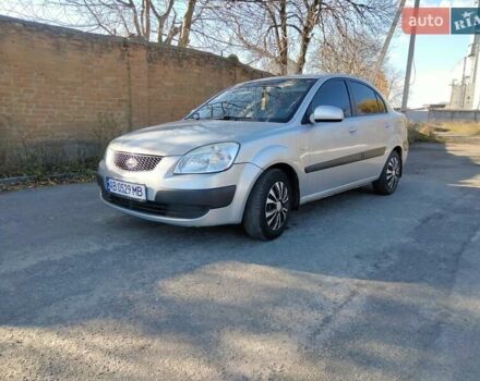 Серый Киа Рио, объемом двигателя 1.4 л и пробегом 240 тыс. км за 4100 $, фото 3 на Automoto.ua