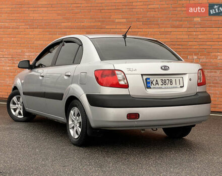 Серый Киа Рио, объемом двигателя 1.4 л и пробегом 179 тыс. км за 3999 $, фото 8 на Automoto.ua