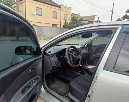 Серый Киа Рио, объемом двигателя 1.4 л и пробегом 100 тыс. км за 4600 $, фото 6 на Automoto.ua