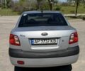 Серый Киа Рио, объемом двигателя 1.4 л и пробегом 242 тыс. км за 3600 $, фото 4 на Automoto.ua