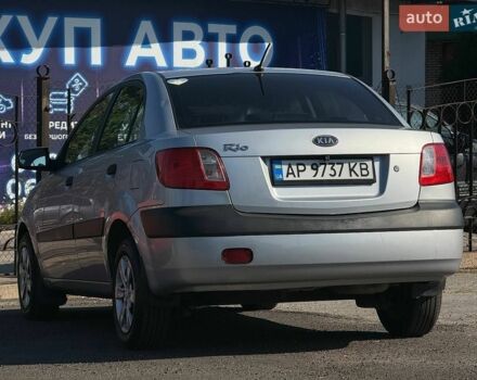 Сірий Кіа Ріо, об'ємом двигуна 1.4 л та пробігом 167 тис. км за 4499 $, фото 3 на Automoto.ua