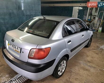 Серый Киа Рио, объемом двигателя 1.3 л и пробегом 345 тыс. км за 3300 $, фото 4 на Automoto.ua