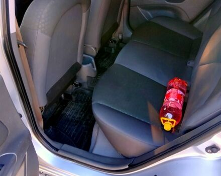 Сірий Кіа Ріо, об'ємом двигуна 1.4 л та пробігом 230 тис. км за 4250 $, фото 1 на Automoto.ua