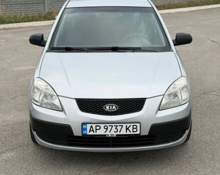 Сірий Кіа Ріо, об'ємом двигуна 1.4 л та пробігом 246 тис. км за 4300 $, фото 1 на Automoto.ua