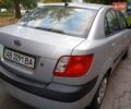 Серый Киа Рио, объемом двигателя 1.4 л и пробегом 232 тыс. км за 3200 $, фото 5 на Automoto.ua