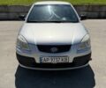 Серый Киа Рио, объемом двигателя 1.4 л и пробегом 242 тыс. км за 3600 $, фото 8 на Automoto.ua