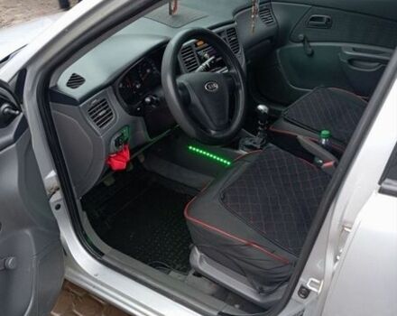 Сірий Кіа Ріо, об'ємом двигуна 1.4 л та пробігом 310 тис. км за 3800 $, фото 6 на Automoto.ua