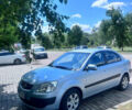 Сірий Кіа Ріо, об'ємом двигуна 1.4 л та пробігом 180 тис. км за 4200 $, фото 1 на Automoto.ua
