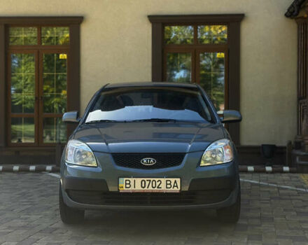 Серый Киа Рио, объемом двигателя 1.4 л и пробегом 198 тыс. км за 5800 $, фото 1 на Automoto.ua