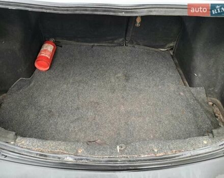 Серый Киа Рио, объемом двигателя 1.3 л и пробегом 345 тыс. км за 3300 $, фото 12 на Automoto.ua