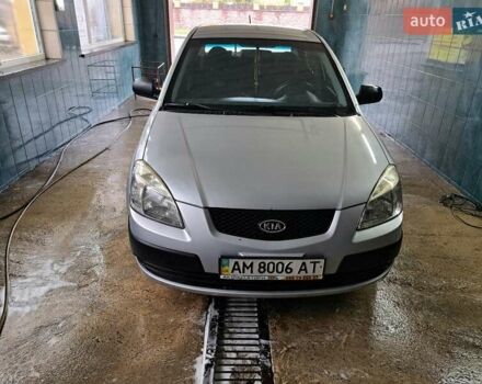 Серый Киа Рио, объемом двигателя 1.3 л и пробегом 345 тыс. км за 3300 $, фото 1 на Automoto.ua