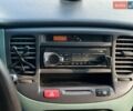 Сірий Кіа Ріо, об'ємом двигуна 1.49 л та пробігом 300 тис. км за 3500 $, фото 7 на Automoto.ua
