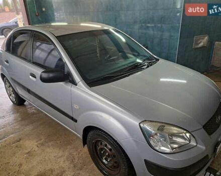 Серый Киа Рио, объемом двигателя 1.3 л и пробегом 345 тыс. км за 3300 $, фото 5 на Automoto.ua