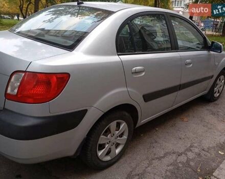 Серый Киа Рио, объемом двигателя 1.4 л и пробегом 232 тыс. км за 3200 $, фото 6 на Automoto.ua