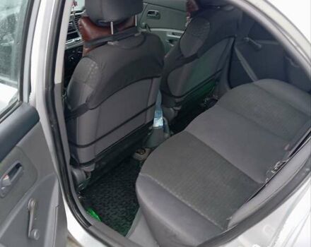Сірий Кіа Ріо, об'ємом двигуна 1.4 л та пробігом 300 тис. км за 4000 $, фото 5 на Automoto.ua