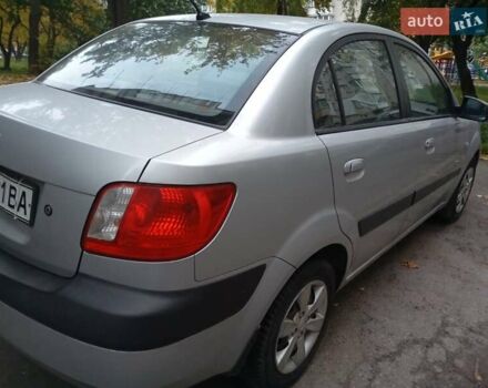 Серый Киа Рио, объемом двигателя 1.4 л и пробегом 232 тыс. км за 3200 $, фото 11 на Automoto.ua