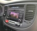 Серый Киа Рио, объемом двигателя 1.4 л и пробегом 158 тыс. км за 6400 $, фото 4 на Automoto.ua