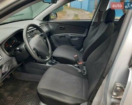 Серый Киа Рио, объемом двигателя 1.4 л и пробегом 113 тыс. км за 4550 $, фото 30 на Automoto.ua