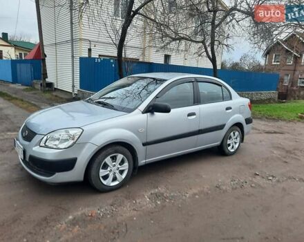 Серый Киа Рио, объемом двигателя 1.4 л и пробегом 113 тыс. км за 4550 $, фото 26 на Automoto.ua