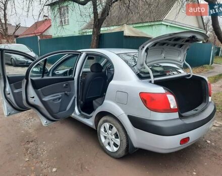 Серый Киа Рио, объемом двигателя 1.4 л и пробегом 113 тыс. км за 4550 $, фото 59 на Automoto.ua