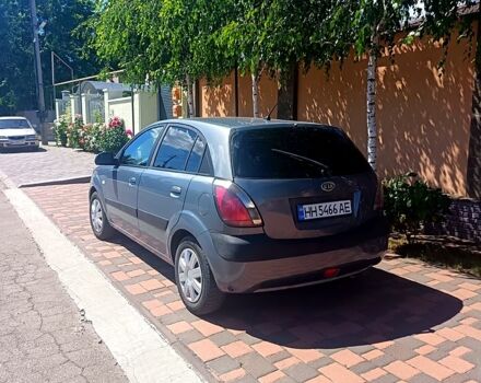 Серый Киа Рио, объемом двигателя 1.4 л и пробегом 207 тыс. км за 4100 $, фото 1 на Automoto.ua