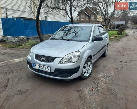 Серый Киа Рио, объемом двигателя 1.4 л и пробегом 113 тыс. км за 4550 $, фото 3 на Automoto.ua