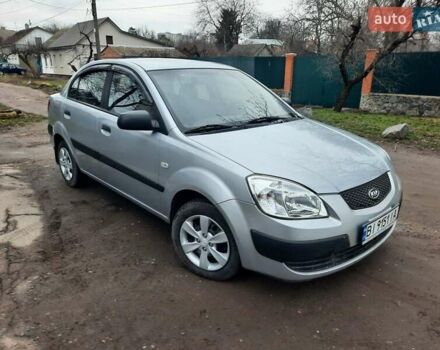 Серый Киа Рио, объемом двигателя 1.4 л и пробегом 113 тыс. км за 4550 $, фото 7 на Automoto.ua