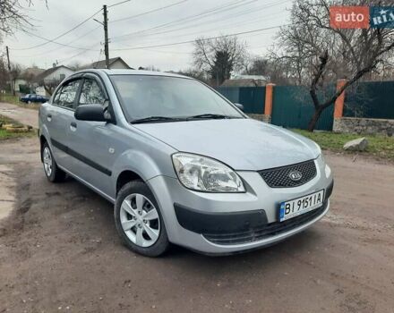 Серый Киа Рио, объемом двигателя 1.4 л и пробегом 113 тыс. км за 4550 $, фото 6 на Automoto.ua