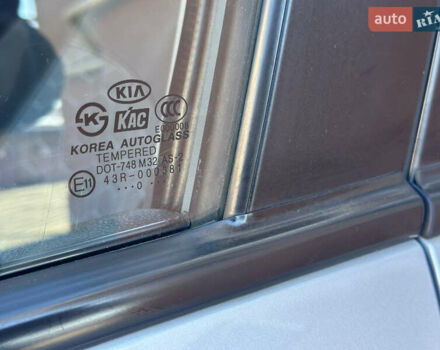 Серый Киа Рио, объемом двигателя 1.4 л и пробегом 227 тыс. км за 6750 $, фото 44 на Automoto.ua