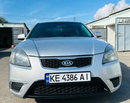 Серый Киа Рио, объемом двигателя 1.4 л и пробегом 140 тыс. км за 5800 $, фото 16 на Automoto.ua