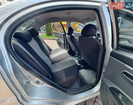 Серый Киа Рио, объемом двигателя 1.4 л и пробегом 227 тыс. км за 6750 $, фото 27 на Automoto.ua