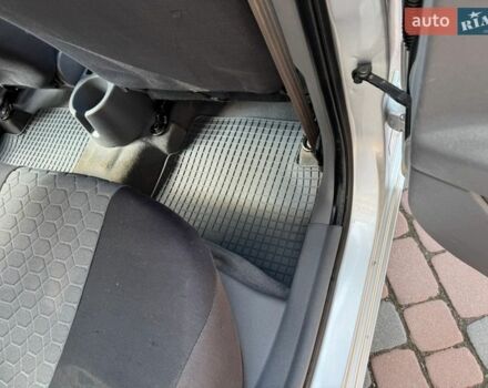 Серый Киа Рио, объемом двигателя 1.4 л и пробегом 227 тыс. км за 6750 $, фото 31 на Automoto.ua