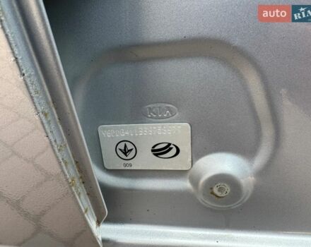 Серый Киа Рио, объемом двигателя 1.4 л и пробегом 227 тыс. км за 6850 $, фото 56 на Automoto.ua